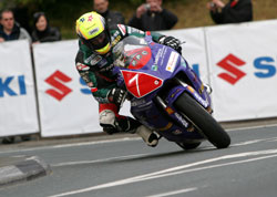 Ian Lougher at Quarter Bridge on the Blackhorse Honda (Ciaran Broad)